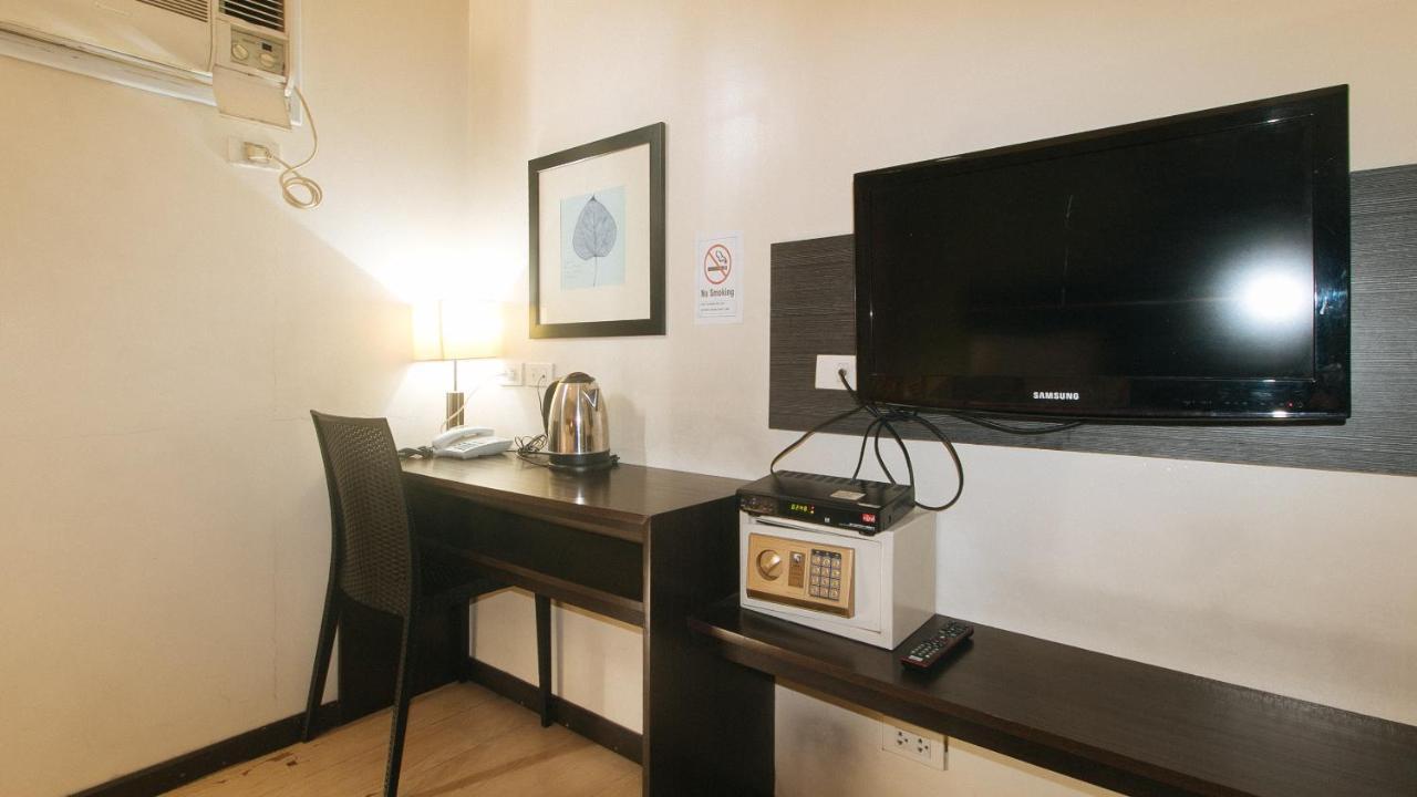Lorenzzo Suites Hotel Makati City Extérieur photo