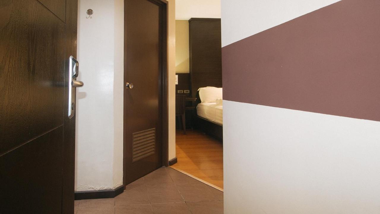 Lorenzzo Suites Hotel Makati City Extérieur photo